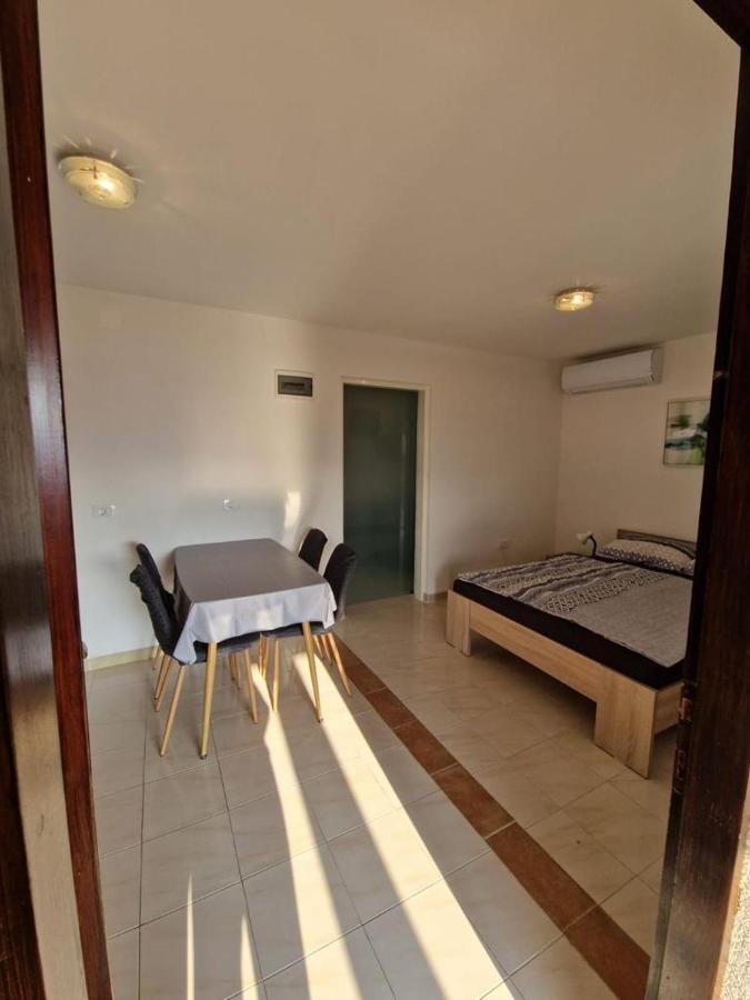 Lavendula Apartment ราบัซ ภายนอก รูปภาพ